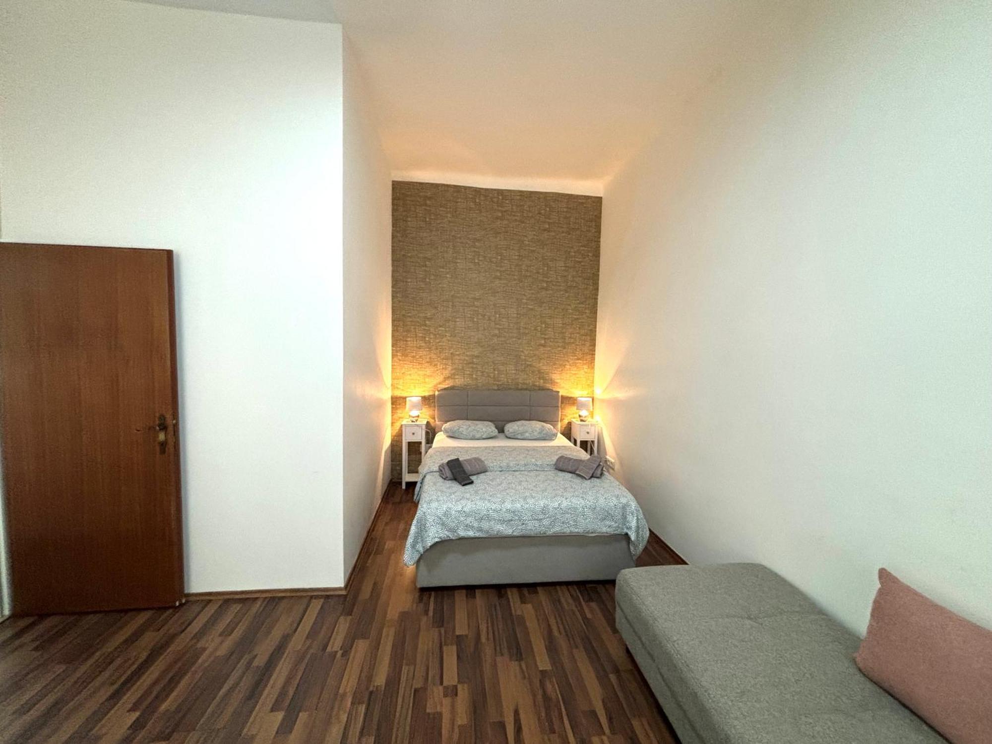 Cityplaza - Apartments 1020 Вена Экстерьер фото